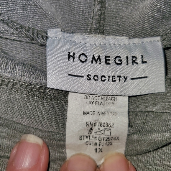 Hoodie Pull Over - Picture 7 of 7